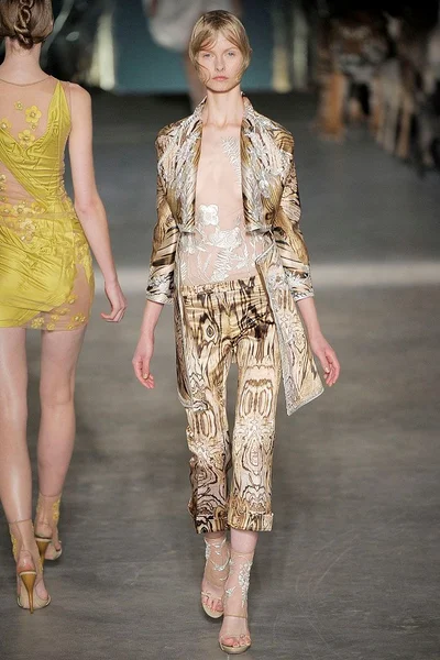 Look 6